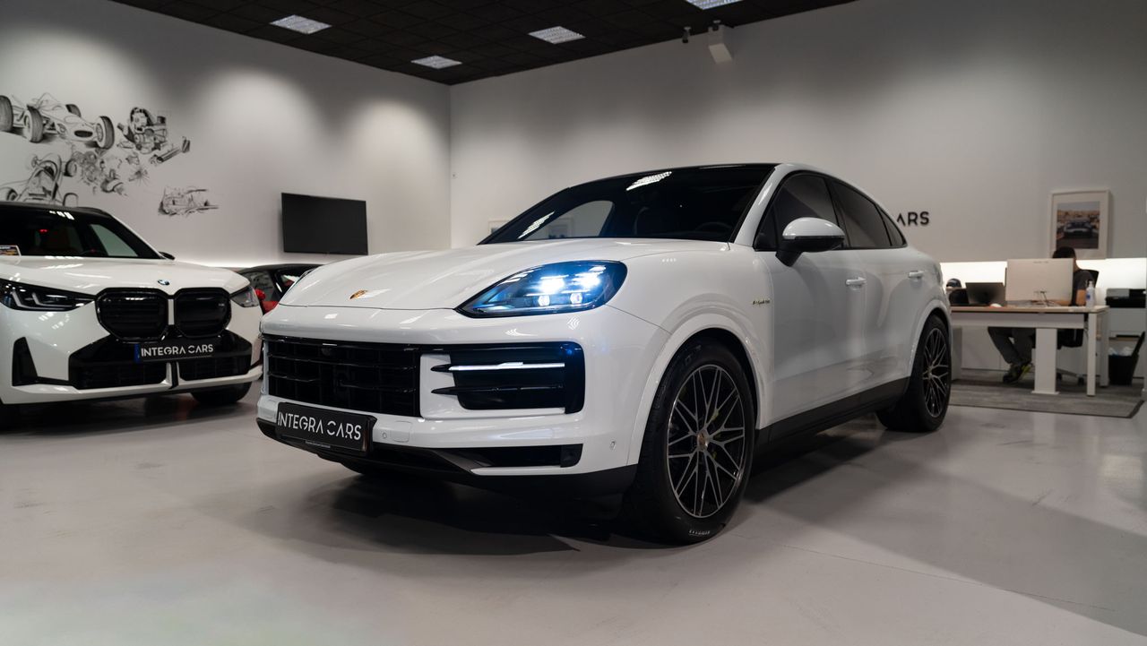 Porsche Cayenne S Coupe E-hybrid - Foto 4