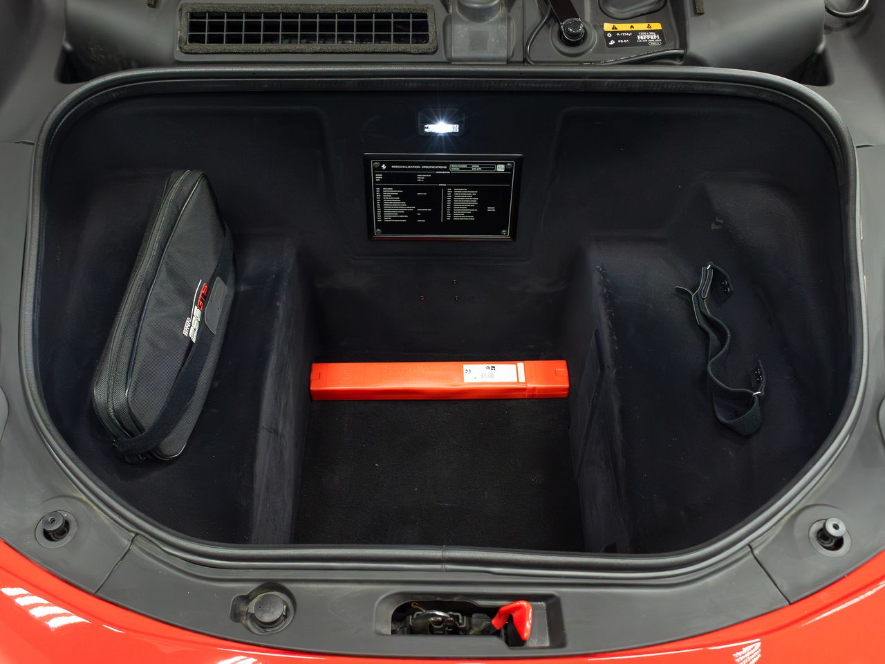 Ferrari 296 GTS SPIDER - Foto 36