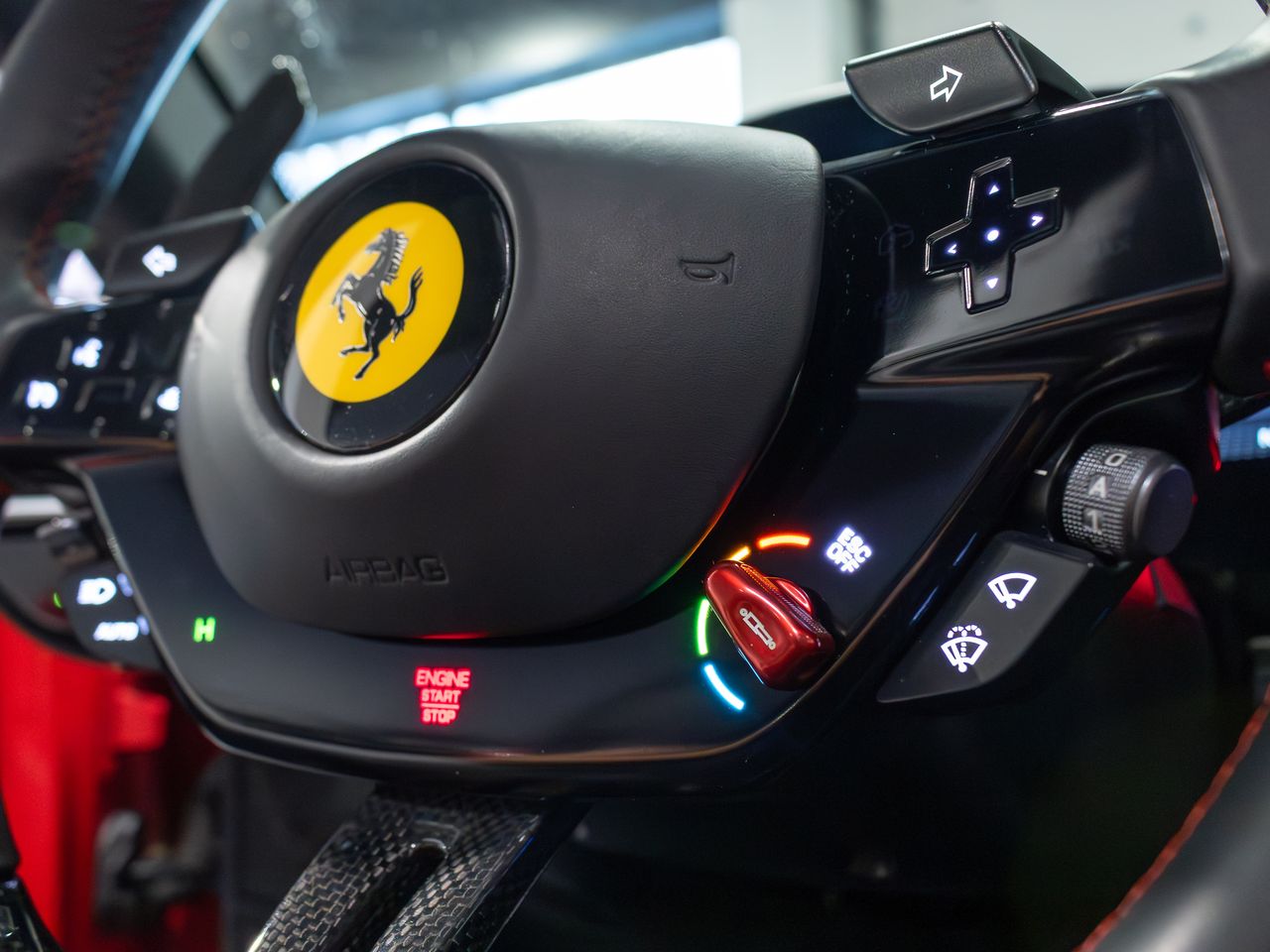 Ferrari 296 GTS SPIDER - Foto 28