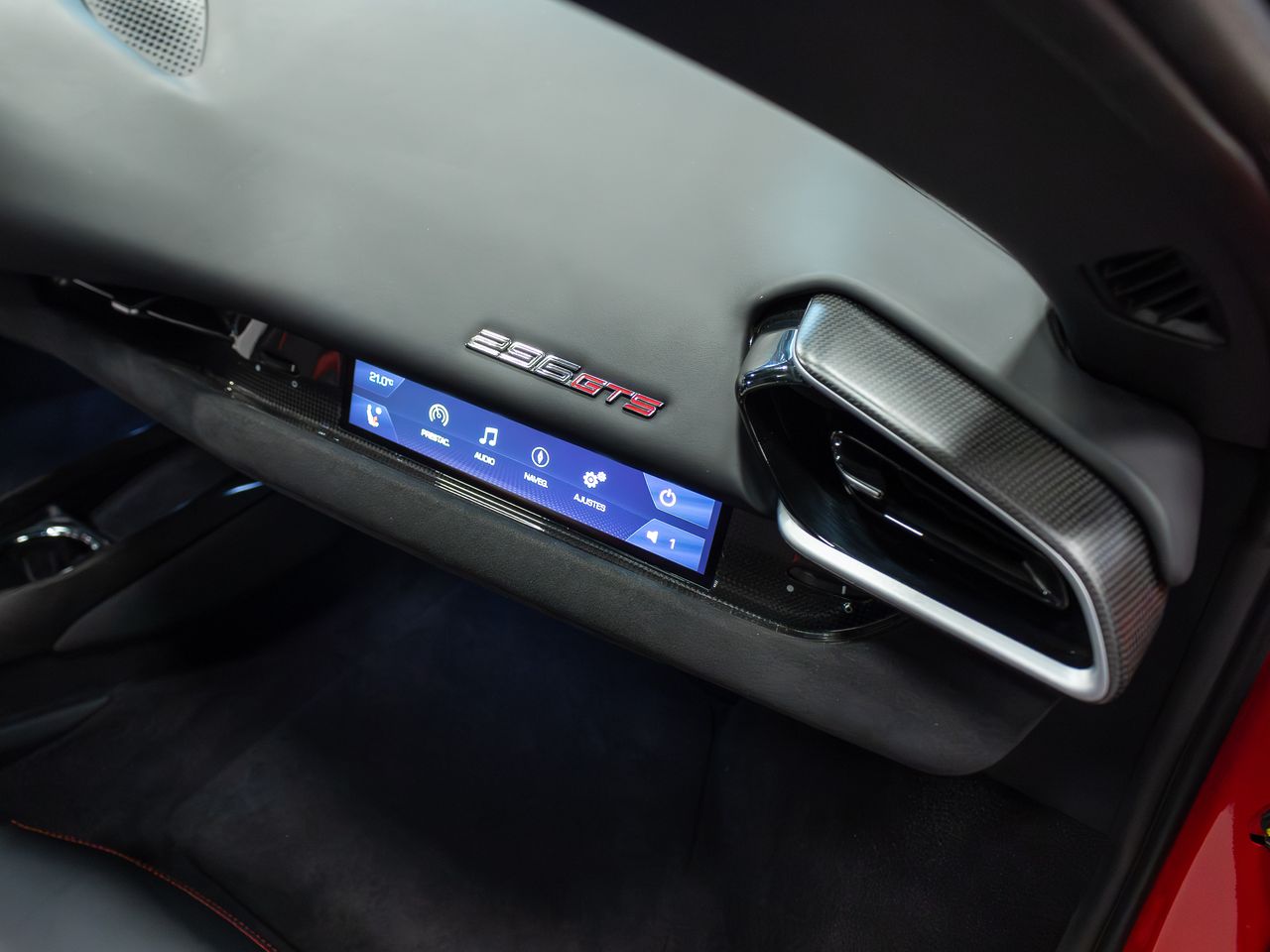 Ferrari 296 GTS SPIDER - Foto 35