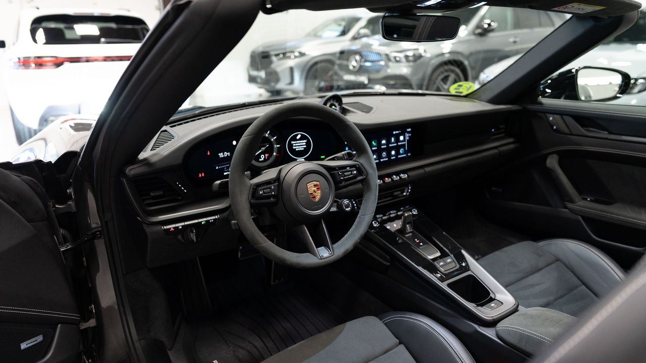 Porsche 911 Targa 4 GTS PDK - Foto 14