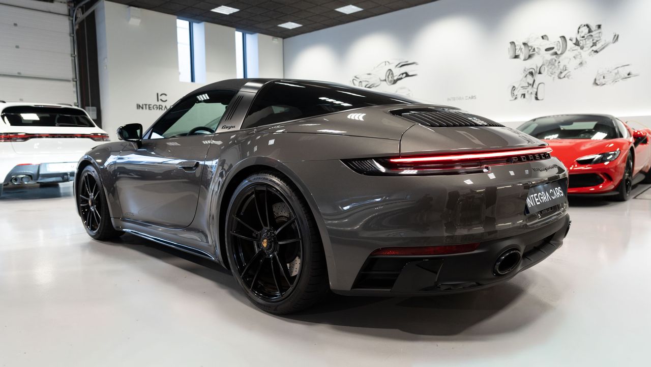 Porsche 911 Targa 4 GTS PDK - Foto 5