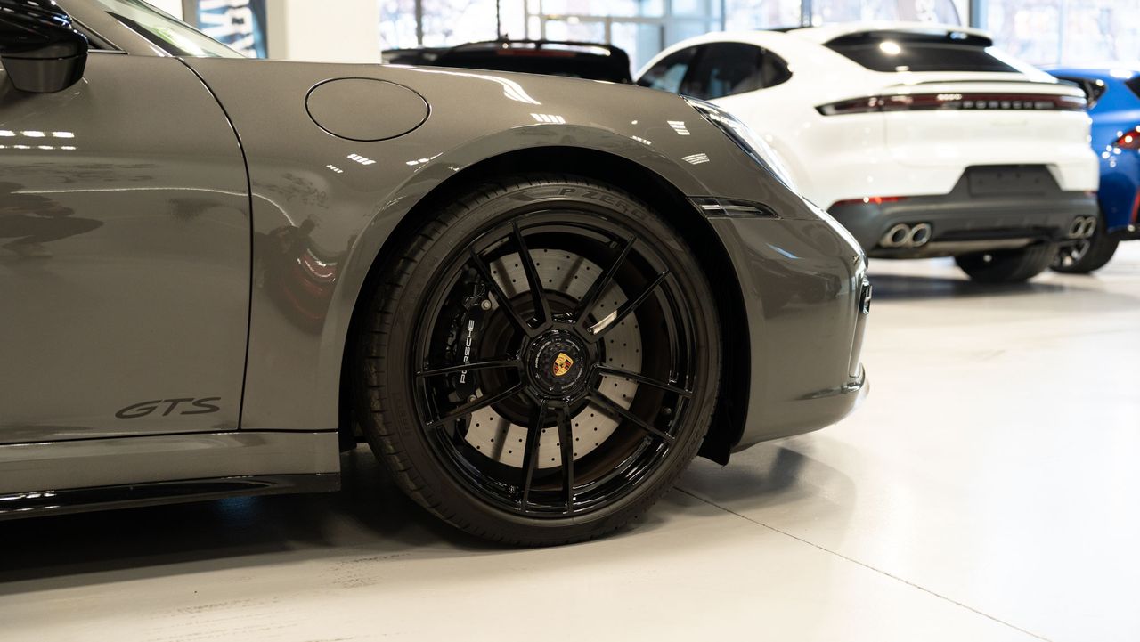 Porsche 911 Targa 4 GTS PDK - Foto 59