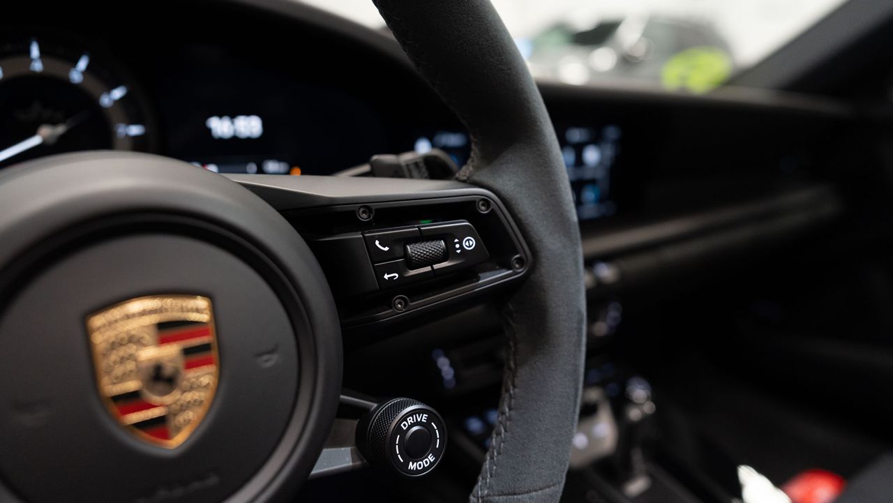 Porsche 911 Targa 4 GTS PDK - Foto 42