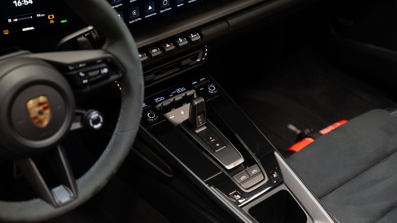 Porsche 911 Targa 4 GTS PDK - Foto 41