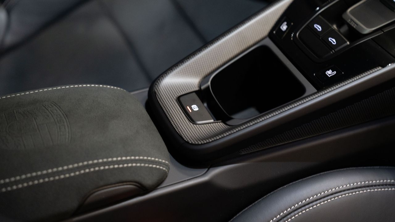 Porsche 911 Targa 4 GTS PDK - Foto 35