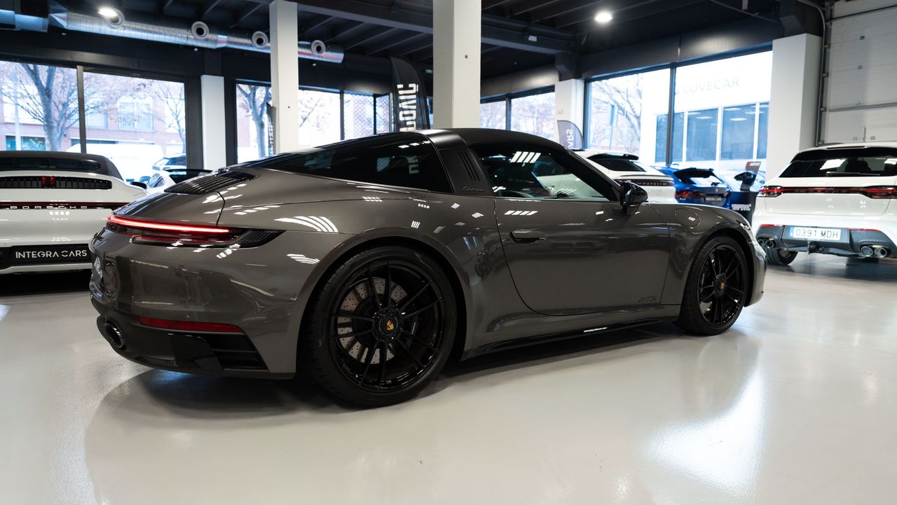 Porsche 911 Targa 4 GTS PDK - Foto 10