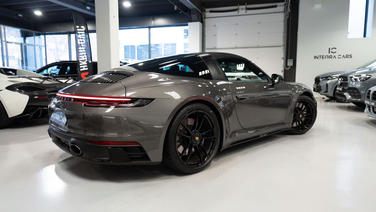 Porsche 911 Targa 4 GTS PDK - Foto 12
