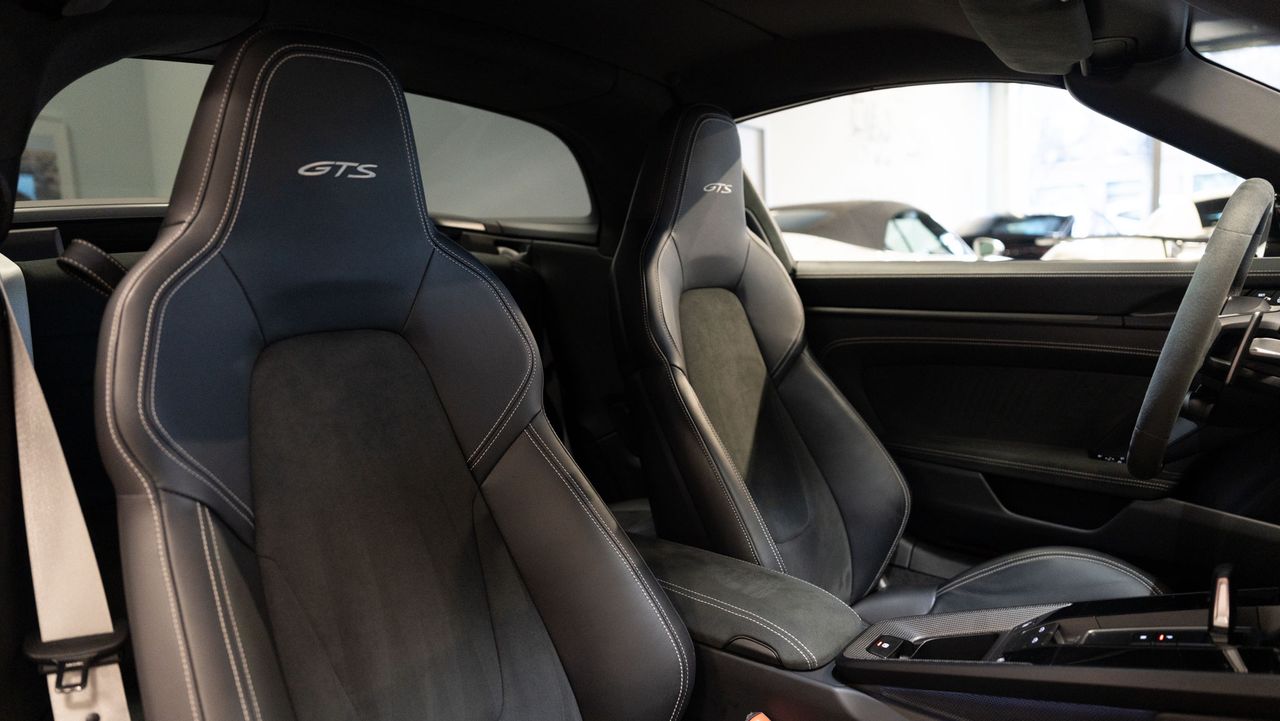 Porsche 911 Targa 4 GTS PDK - Foto 21