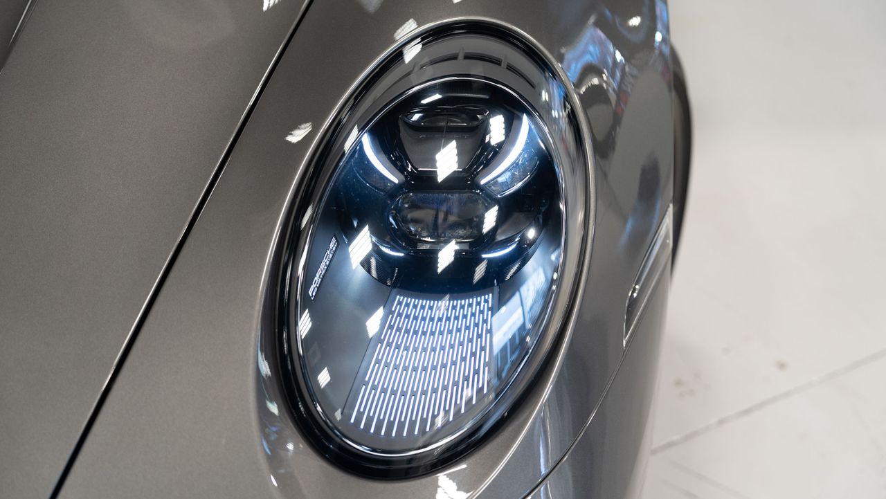 Porsche 911 Targa 4 GTS PDK - Foto 50