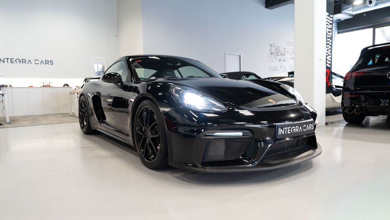 Porsche 718 CAYMAN GT4 - Foto 14