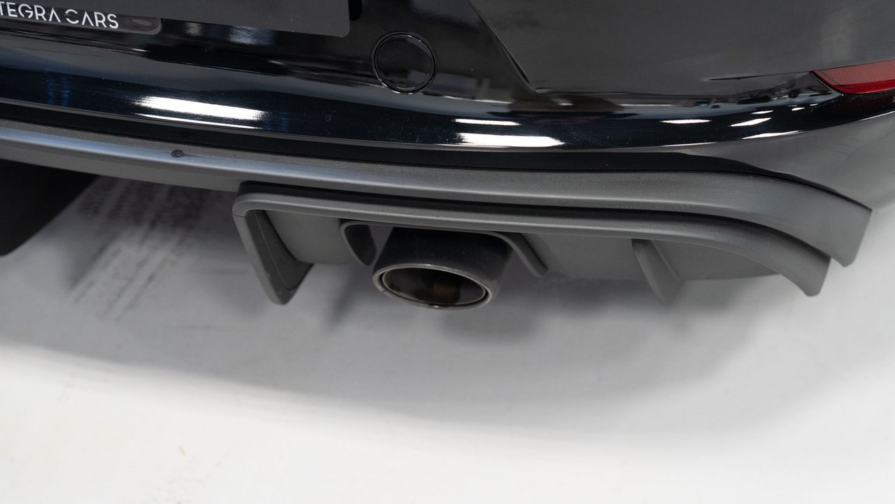 Porsche 718 CAYMAN GT4 - Foto 51