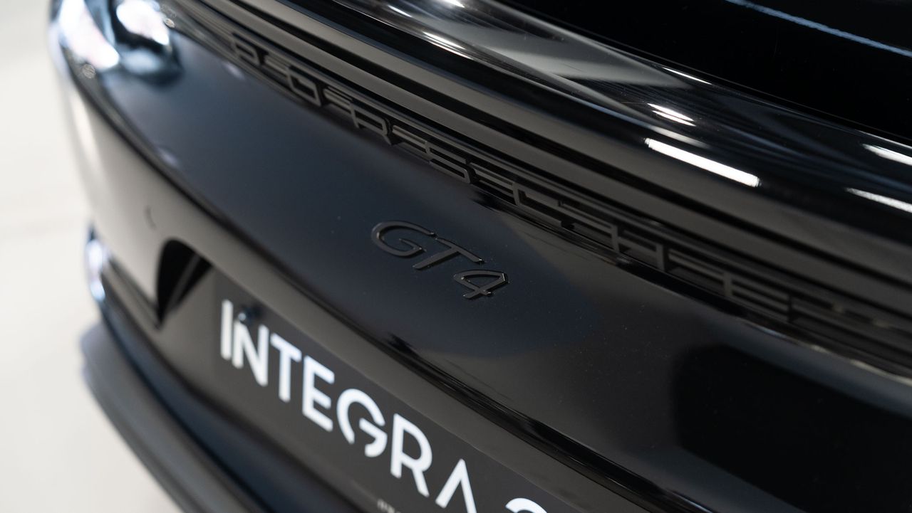 Porsche 718 CAYMAN GT4 - Foto 50