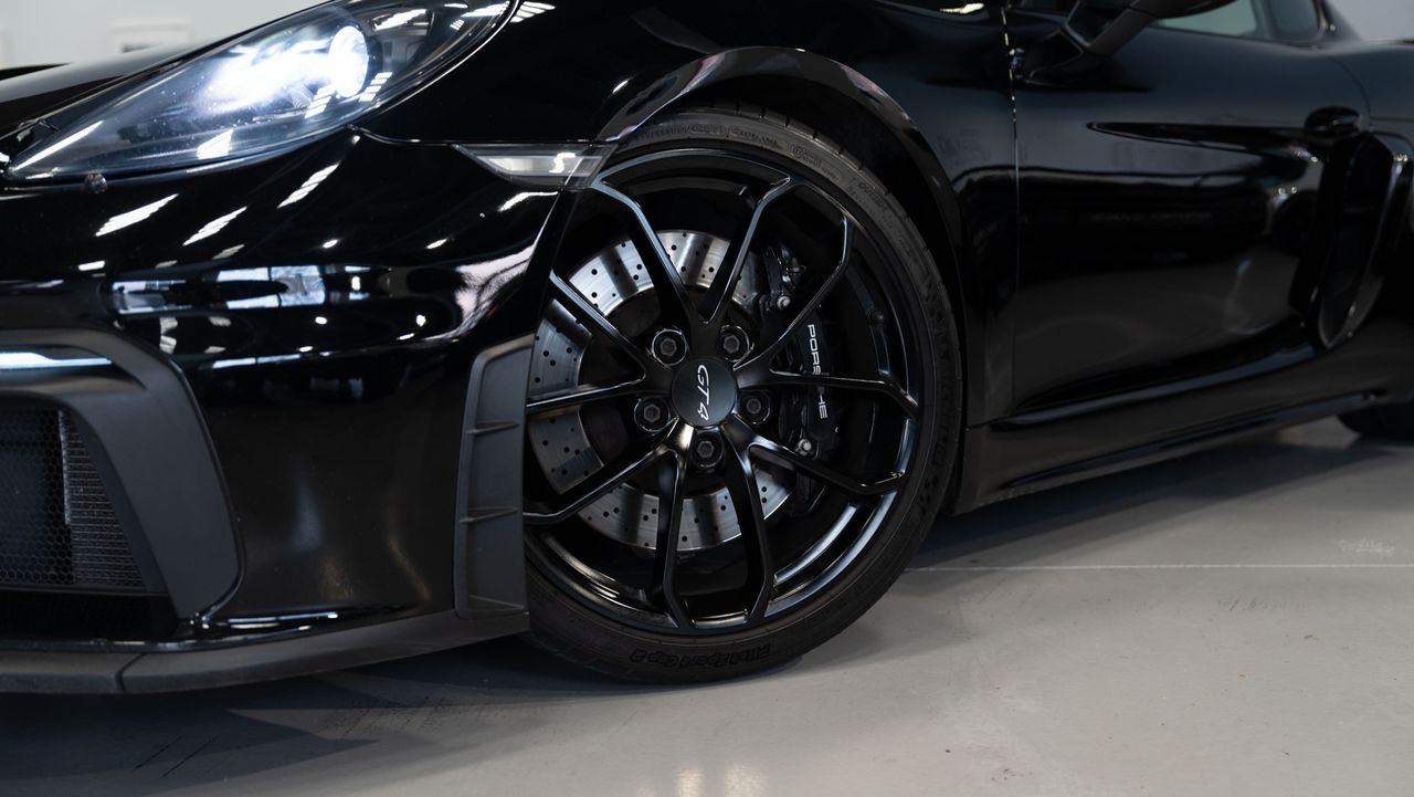 Porsche 718 CAYMAN GT4 - Foto 8
