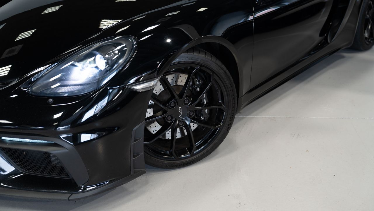 Porsche 718 CAYMAN GT4 - Foto 7