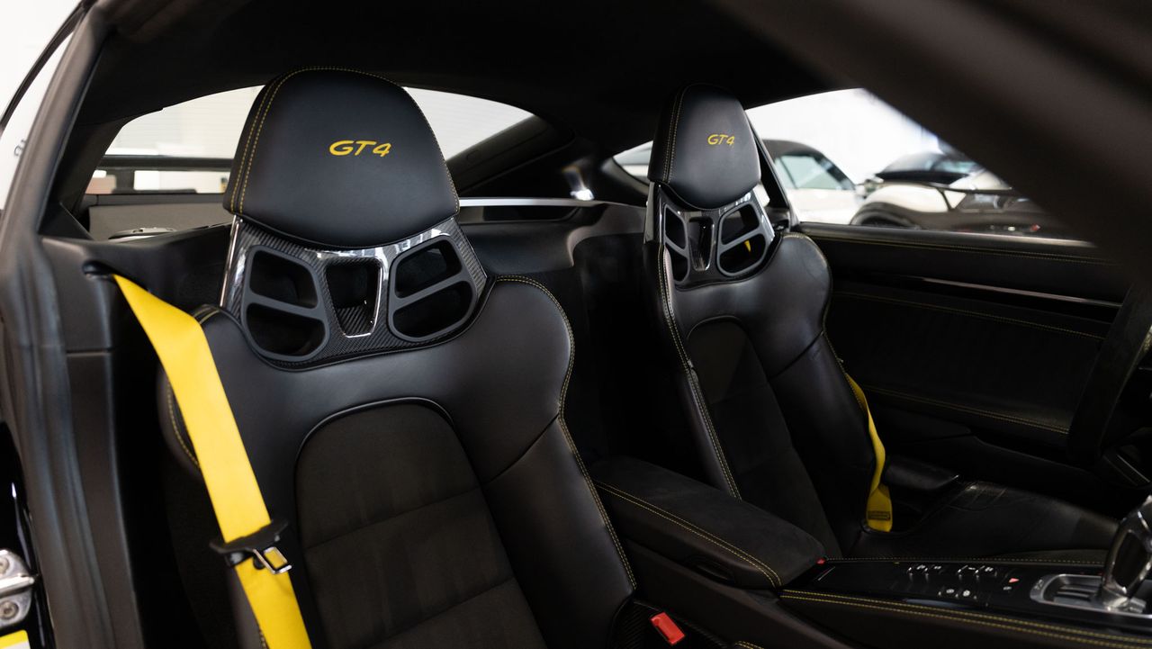 Porsche 718 CAYMAN GT4 - Foto 26