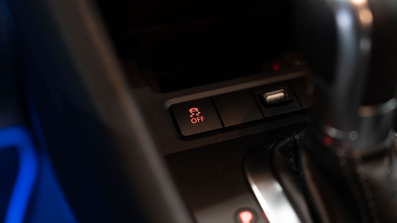 Volkswagen Golf 3p R 2.0 TSI 270 CV 4Motion DSG - Foto 18