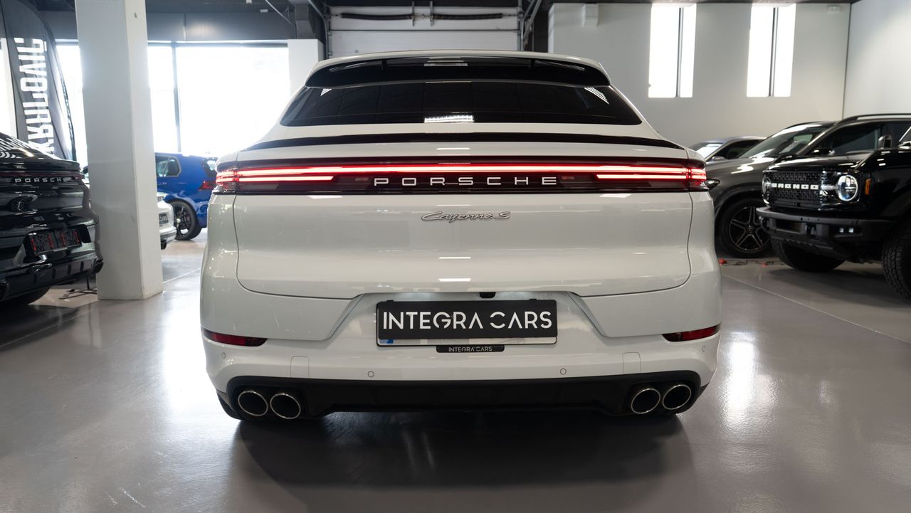 Porsche Cayenne S COUPE E-HYBRID - Foto 6