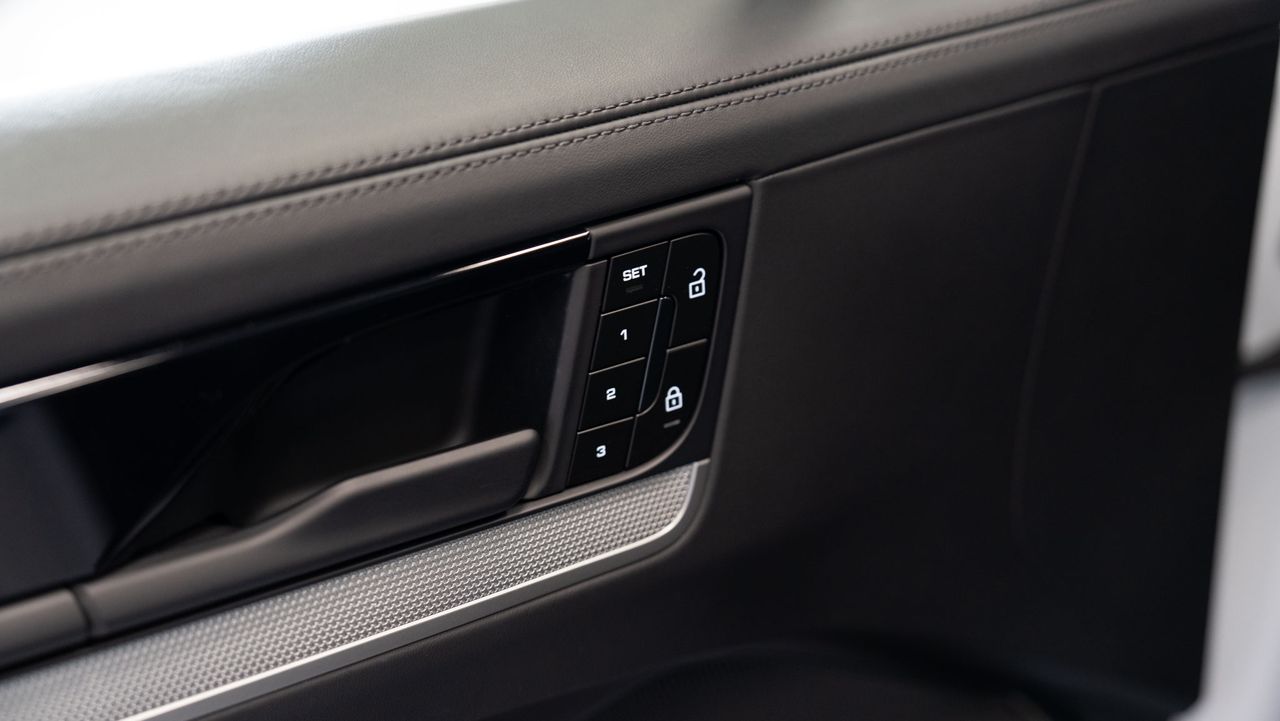 Porsche Cayenne S COUPE E-HYBRID - Foto 36