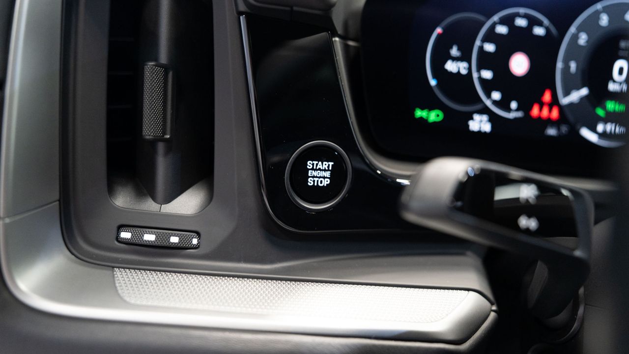 Porsche Cayenne S COUPE E-HYBRID - Foto 25