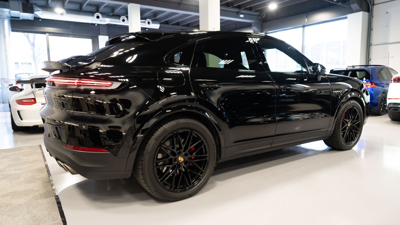 Porsche Cayenne S Coupe E-hybrid - Foto 8