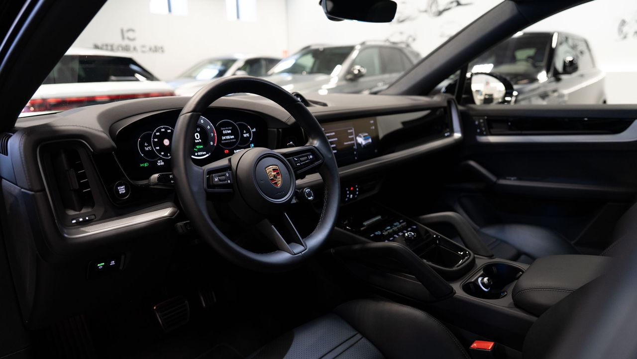 Porsche Cayenne S Coupe E-hybrid - Foto 11