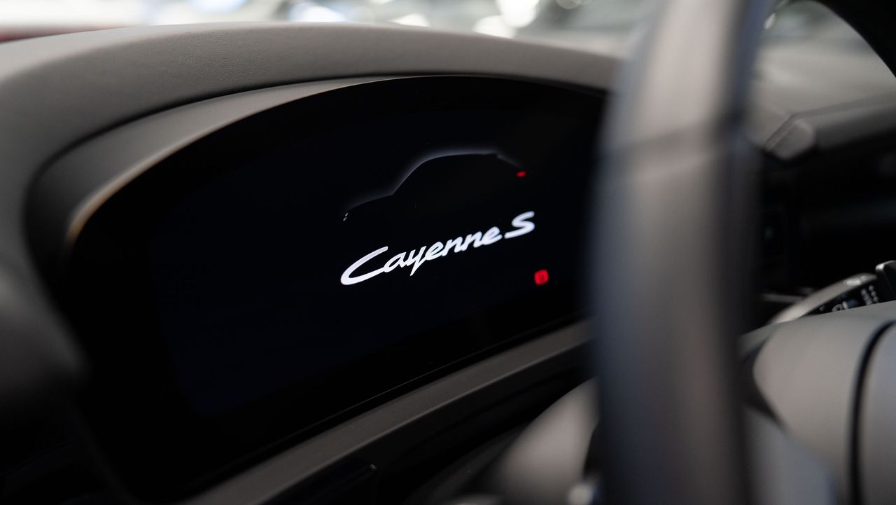 Porsche Cayenne S Coupe E-hybrid - Foto 13