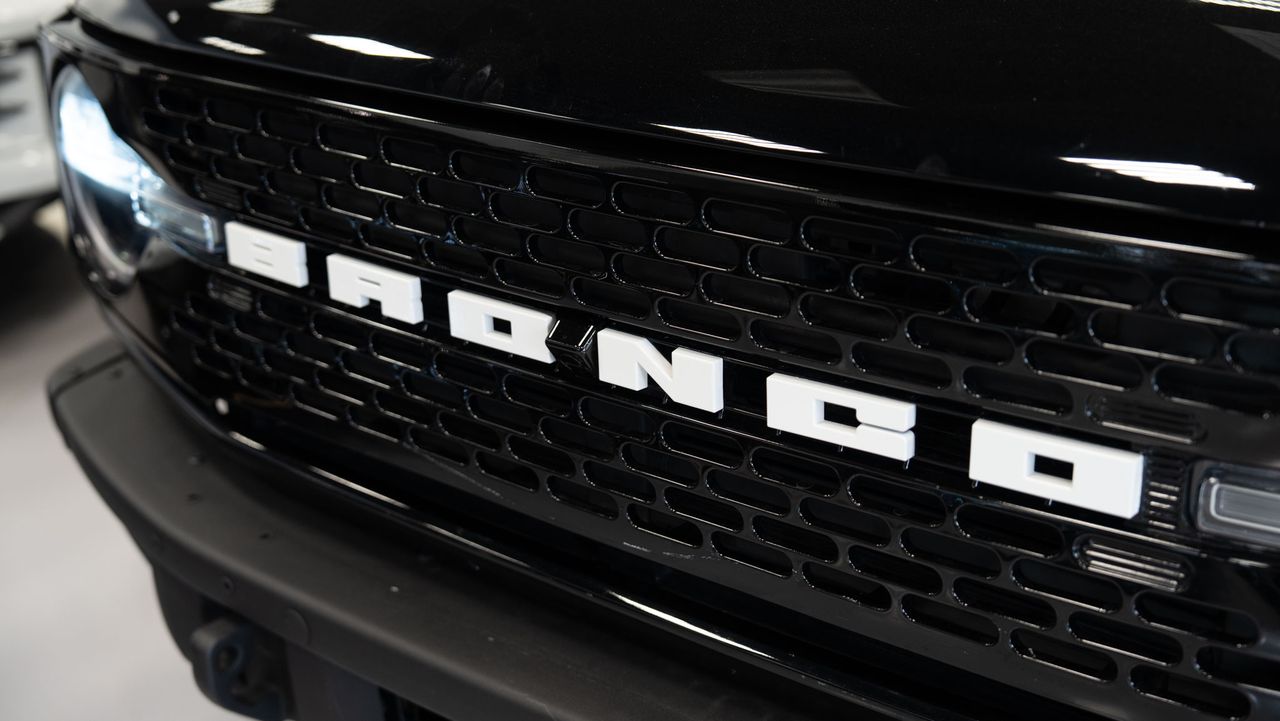 Ford Bronco FORD Bronco Outer Banks 2.7 EcoBoost V6 4x4 In - Foto 41