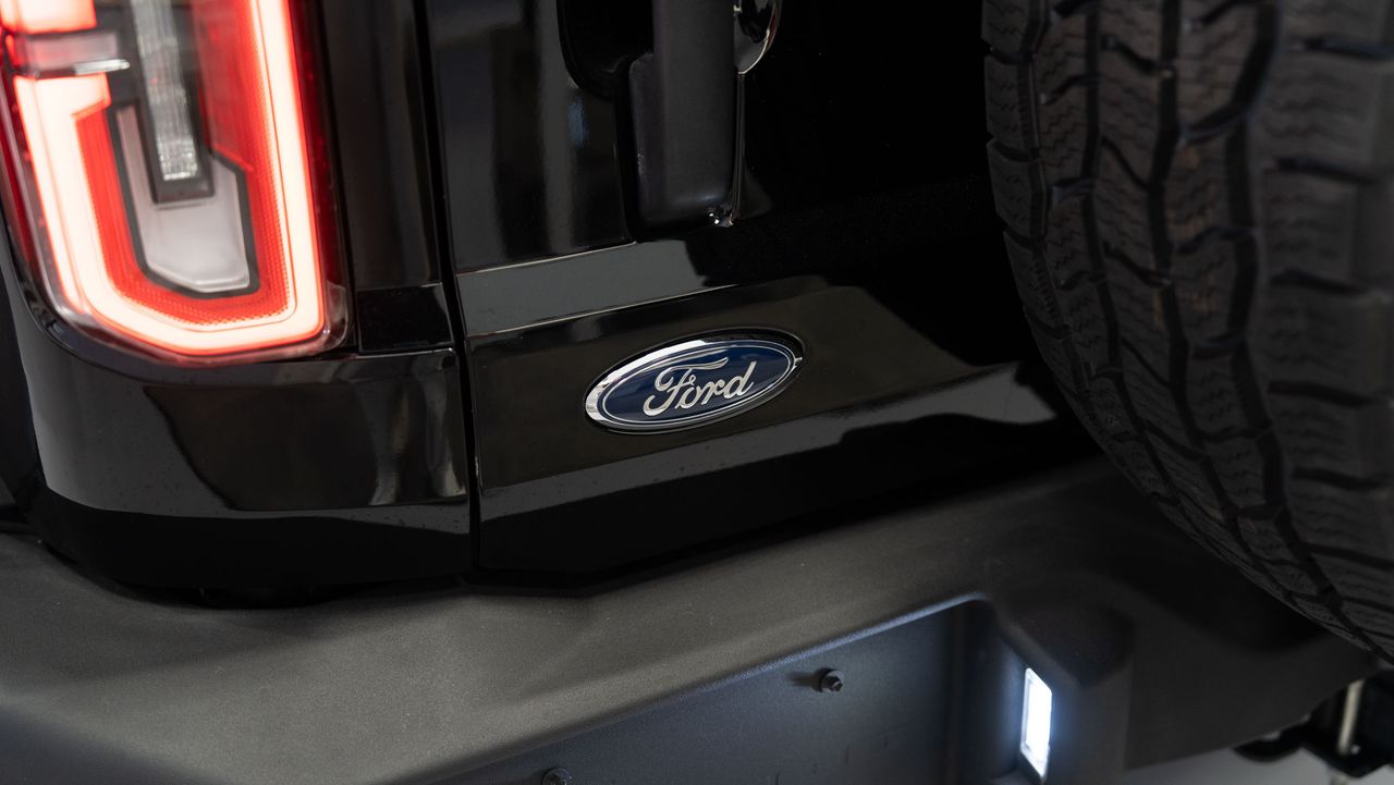 Ford Bronco FORD Bronco Outer Banks 2.7 EcoBoost V6 4x4 In - Foto 54