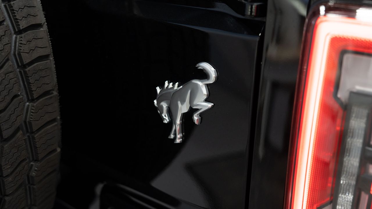 Ford Bronco FORD Bronco Outer Banks 2.7 EcoBoost V6 4x4 In - Foto 45