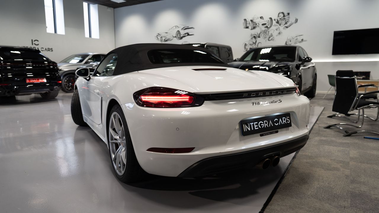 Porsche 718 Boxster S - Foto 10