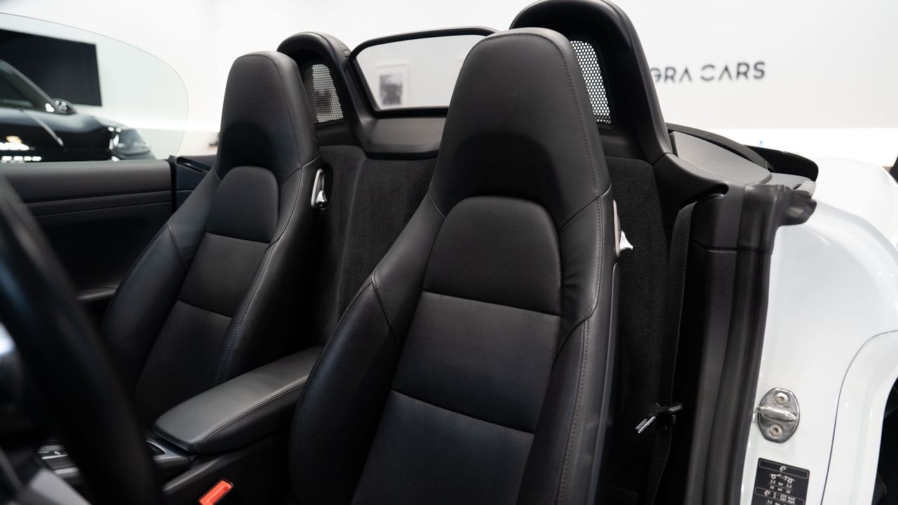 Porsche 718 Boxster S - Foto 16