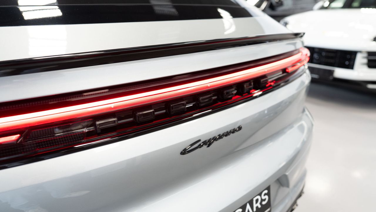 Porsche Cayenne Coupe E-hybrid - Foto 44