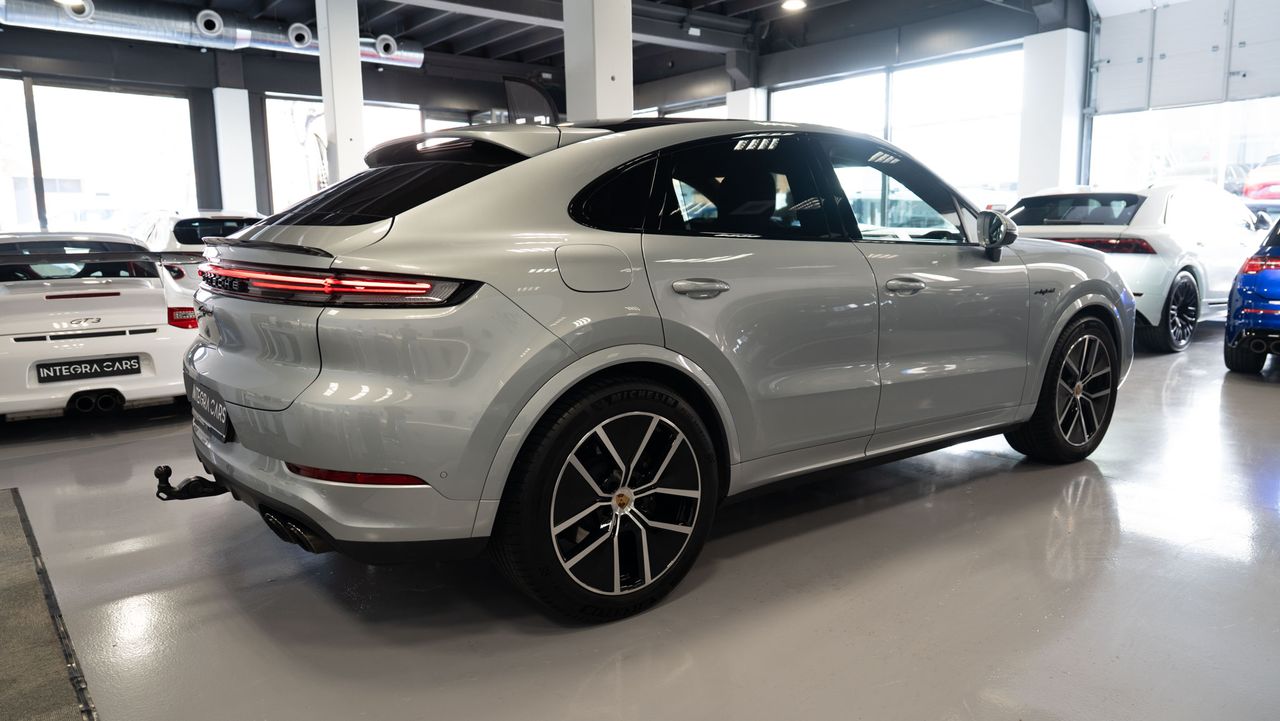 Porsche Cayenne Coupe E-hybrid - Foto 9