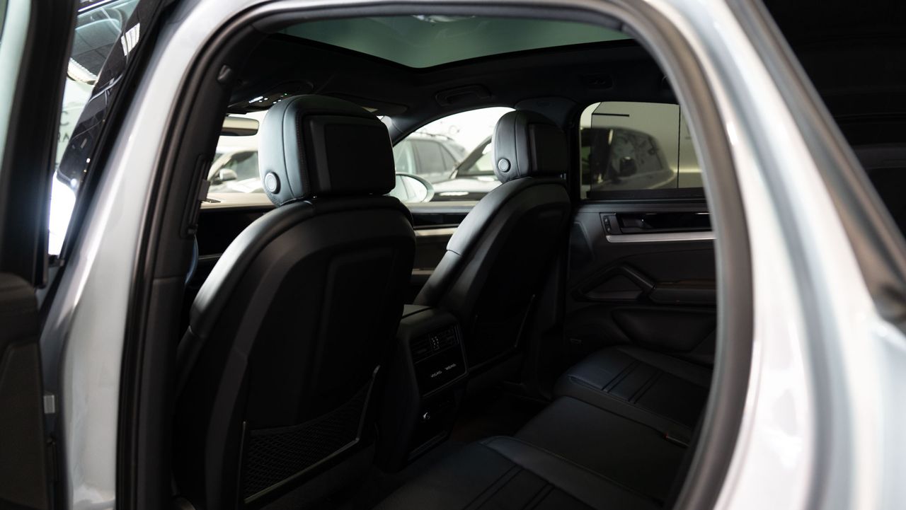 Porsche Cayenne Coupe E-hybrid - Foto 33