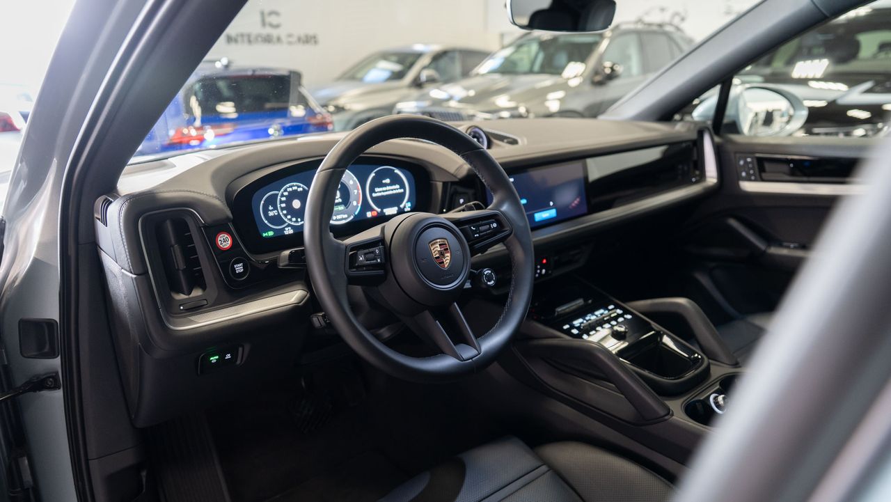 Porsche Cayenne Coupe E-hybrid - Foto 12