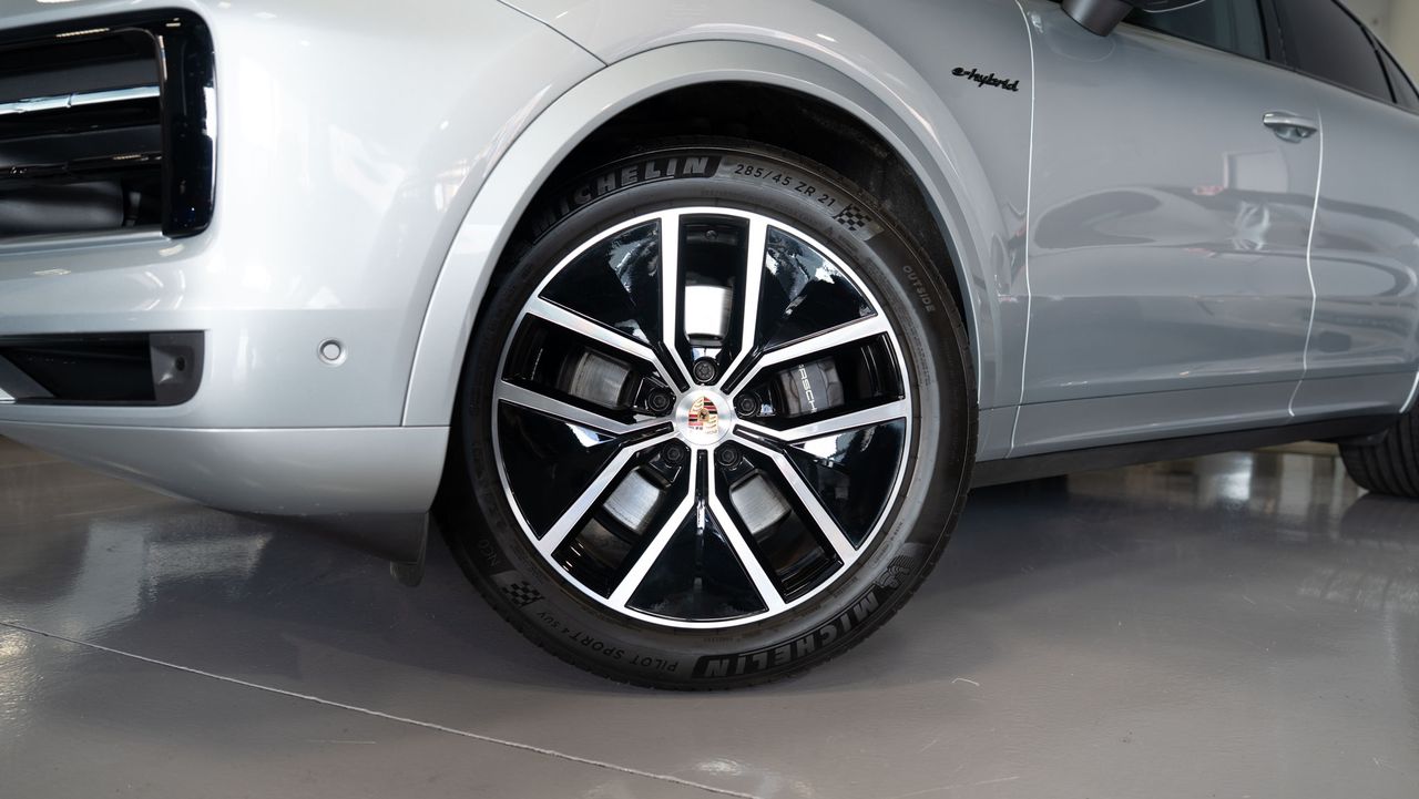 Porsche Cayenne Coupe E-hybrid - Foto 40