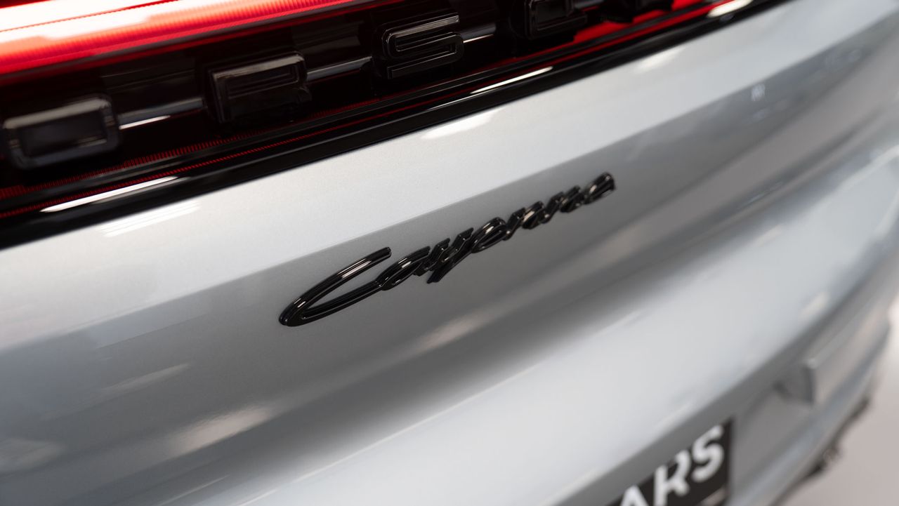 Porsche Cayenne Coupe E-hybrid - Foto 42