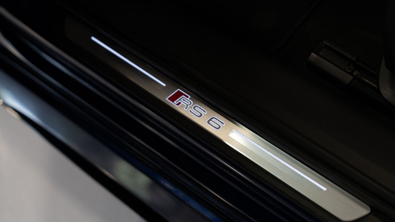 Audi A6 RS 6 Avant TFSI quattro 441 kW (600 CV) tiptronic - Foto 18