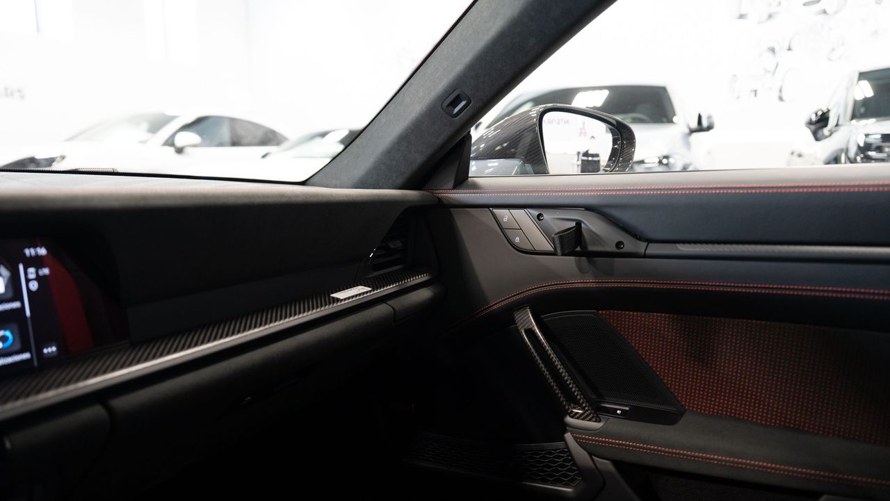 Porsche 911 992 GT3 RS - Foto 41