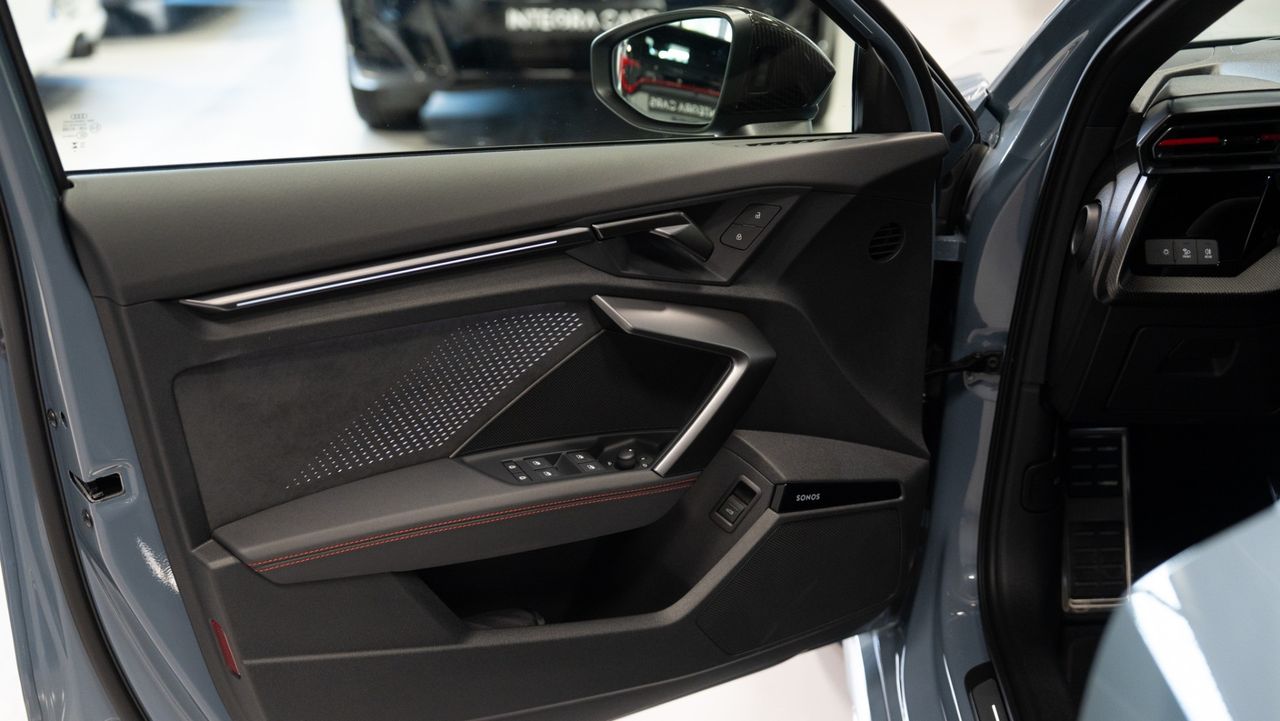 Audi RS3 SPORTBACK - Foto 10