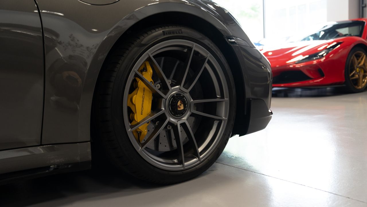 Porsche 911 Turbo S - Foto 45