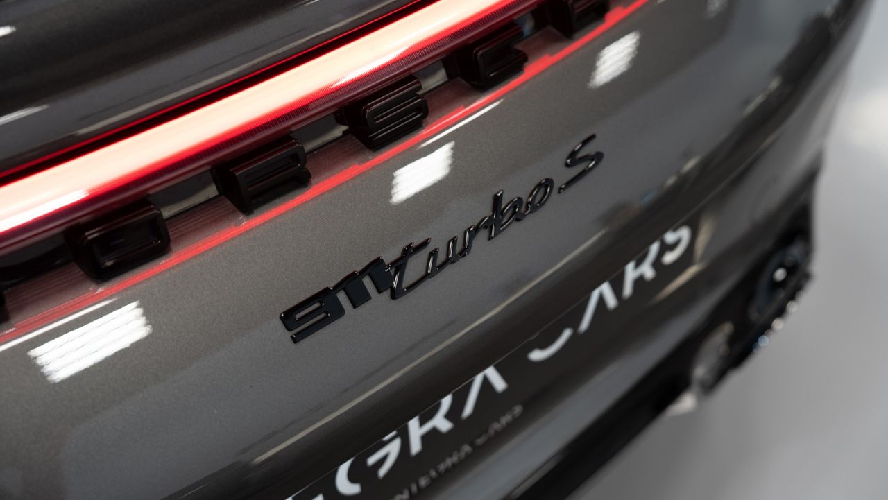 Porsche 911 Turbo S - Foto 44