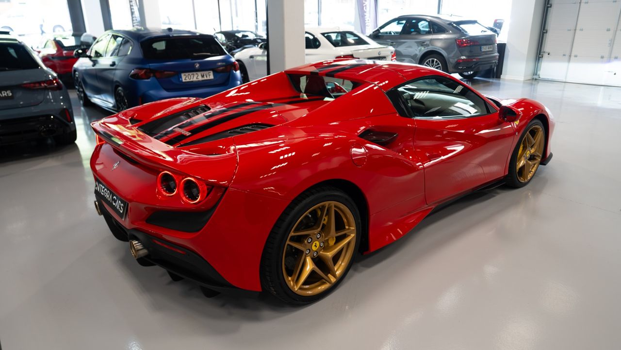 Ferrari F8 Spider - Foto 20