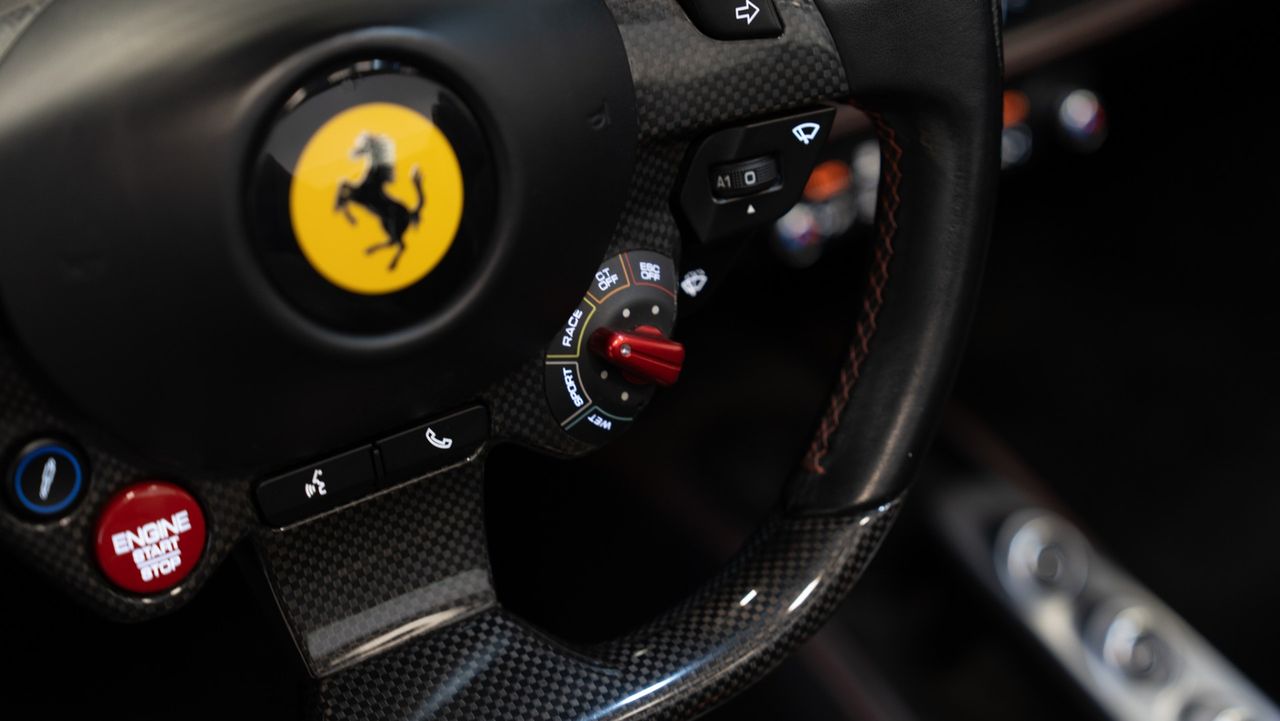 Ferrari F8 Spider - Foto 34