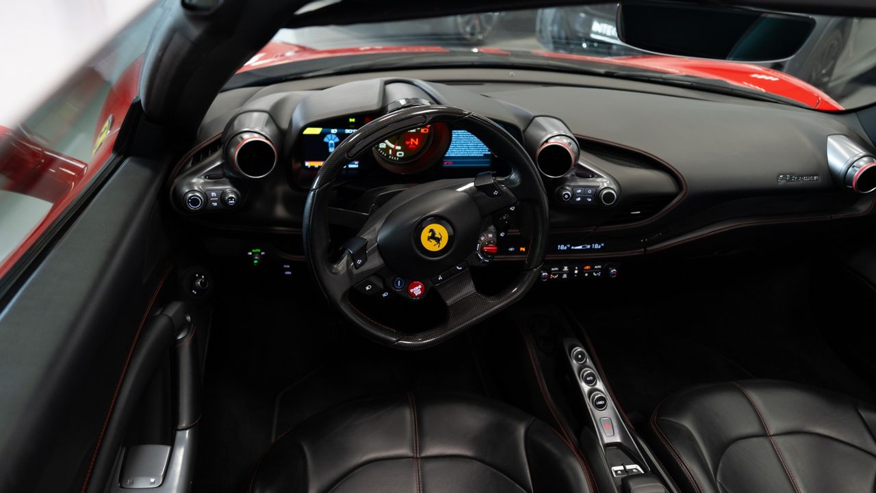 Ferrari F8 Spider - Foto 32