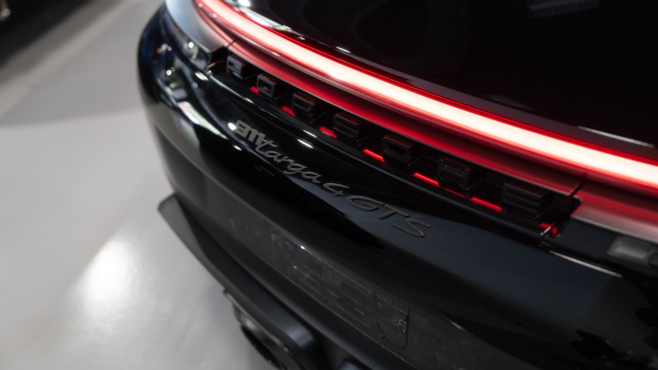 Porsche 911 Targa 4 GTS - Foto 31