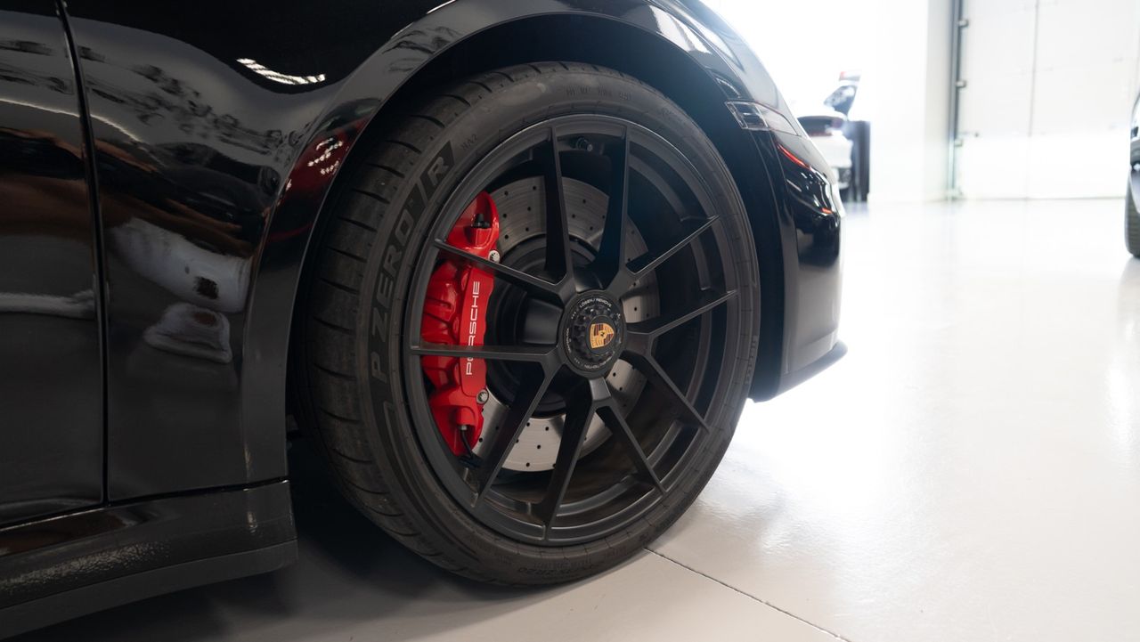 Porsche 911 Targa 4 GTS - Foto 46