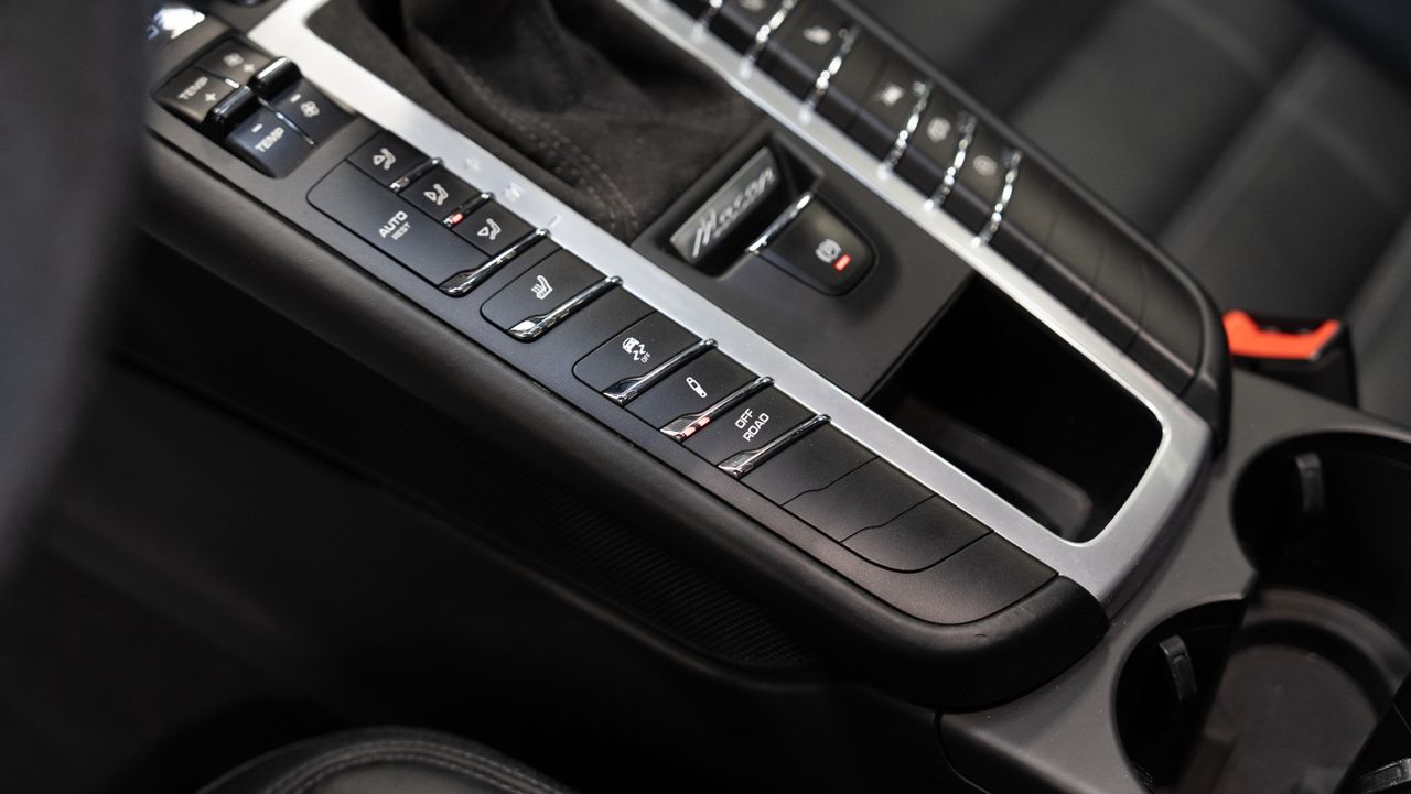 Porsche Macan Turbo - Foto 16