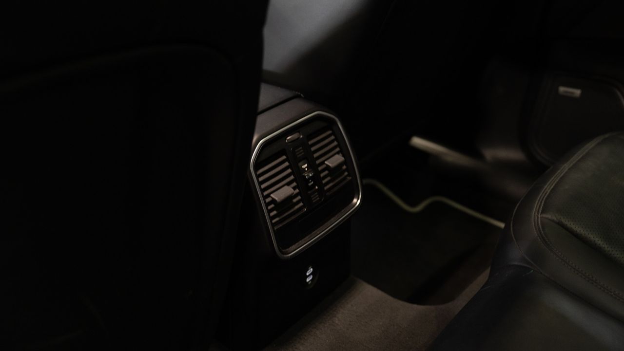 Porsche Macan Turbo - Foto 34